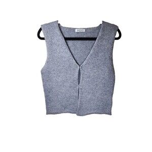 Rumored Sweater Vest Womens M Grey Knit V-Neck Hook & Eye Cropped Sleeveless Top